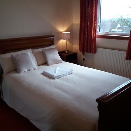 Villa House For Groups & Contractors Kilmarnock Esterno foto